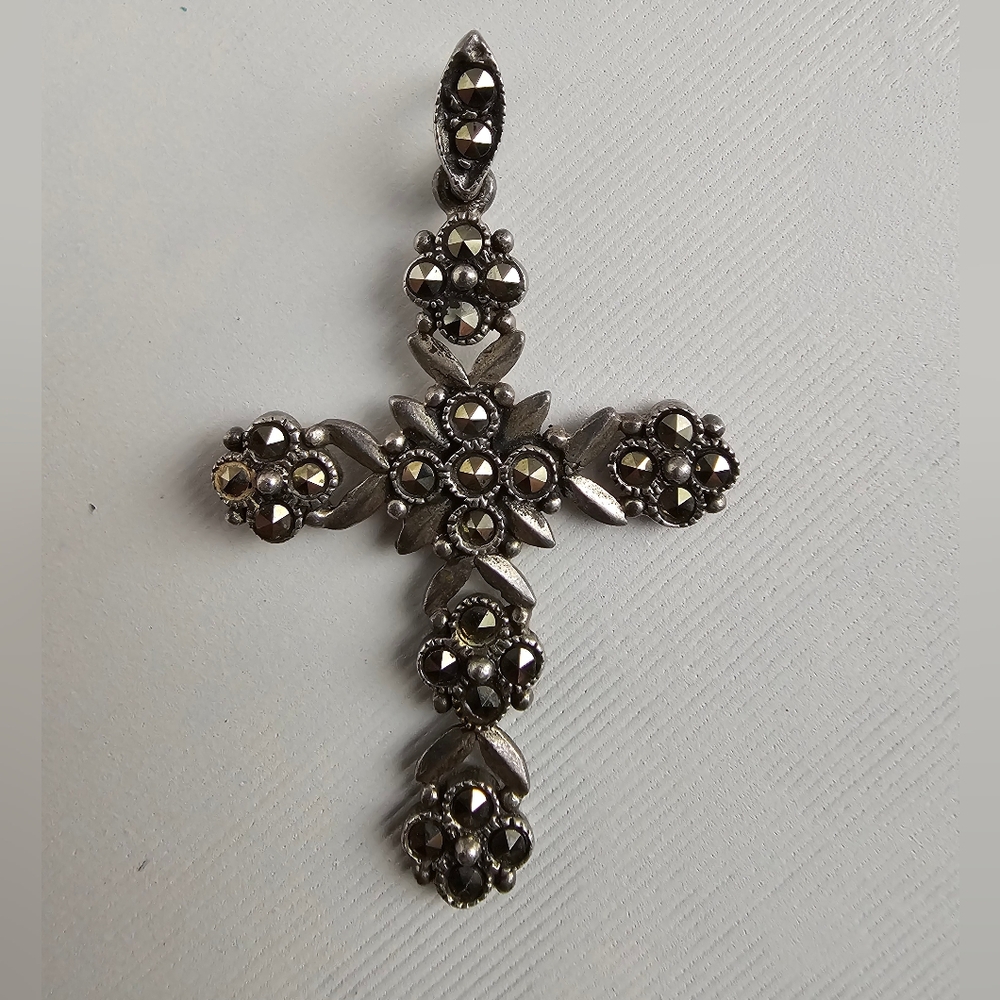 Sterling Silver Marcasite Cross Pendant